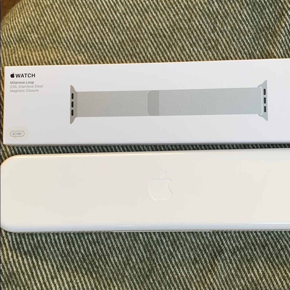 Apple Watch band 42 MM silver Milanese